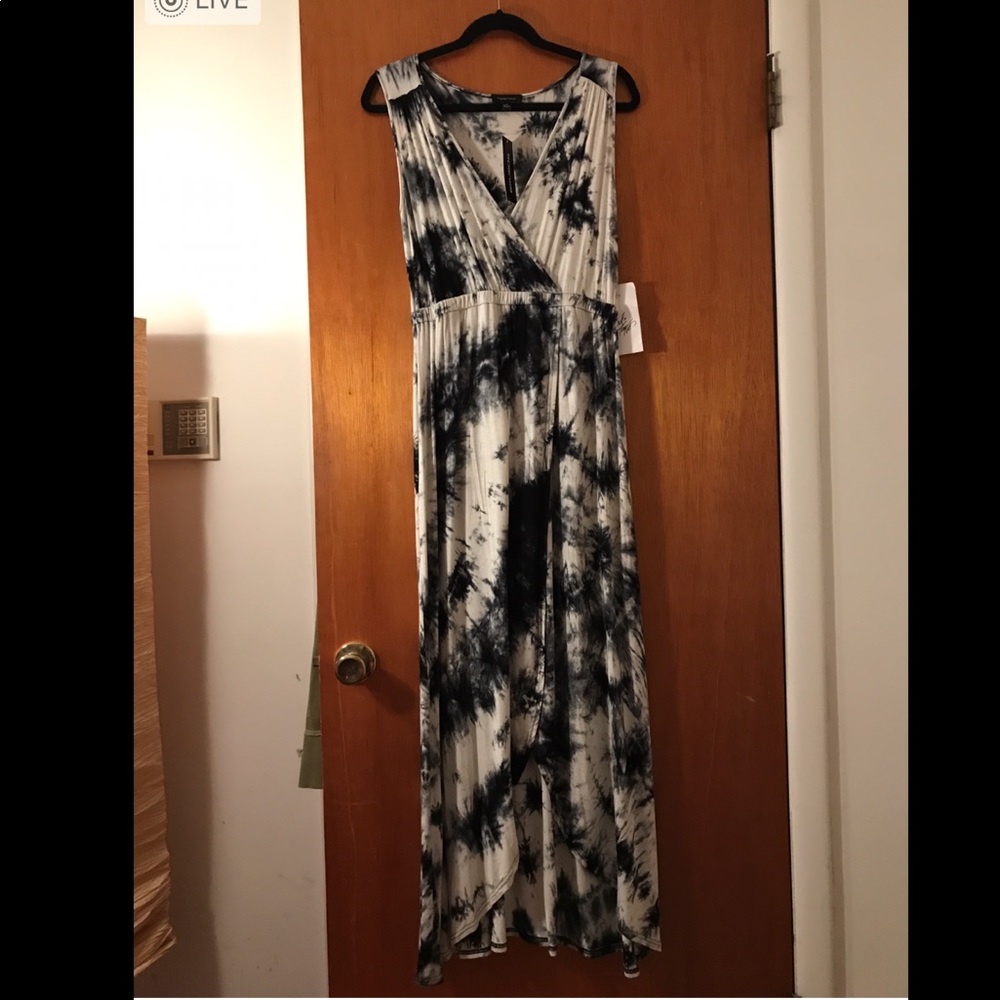Black & White Tye Dye Maxi Dress Size Small NWT